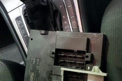 vw_golf_7_central_electrics_component_protection_coding-367×755.jpg